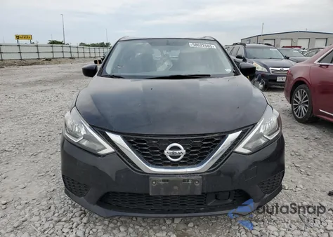 2018 Nissan Sentra S z USA, uszkodzony, nr VIN 3N1AB7AP0JY334638